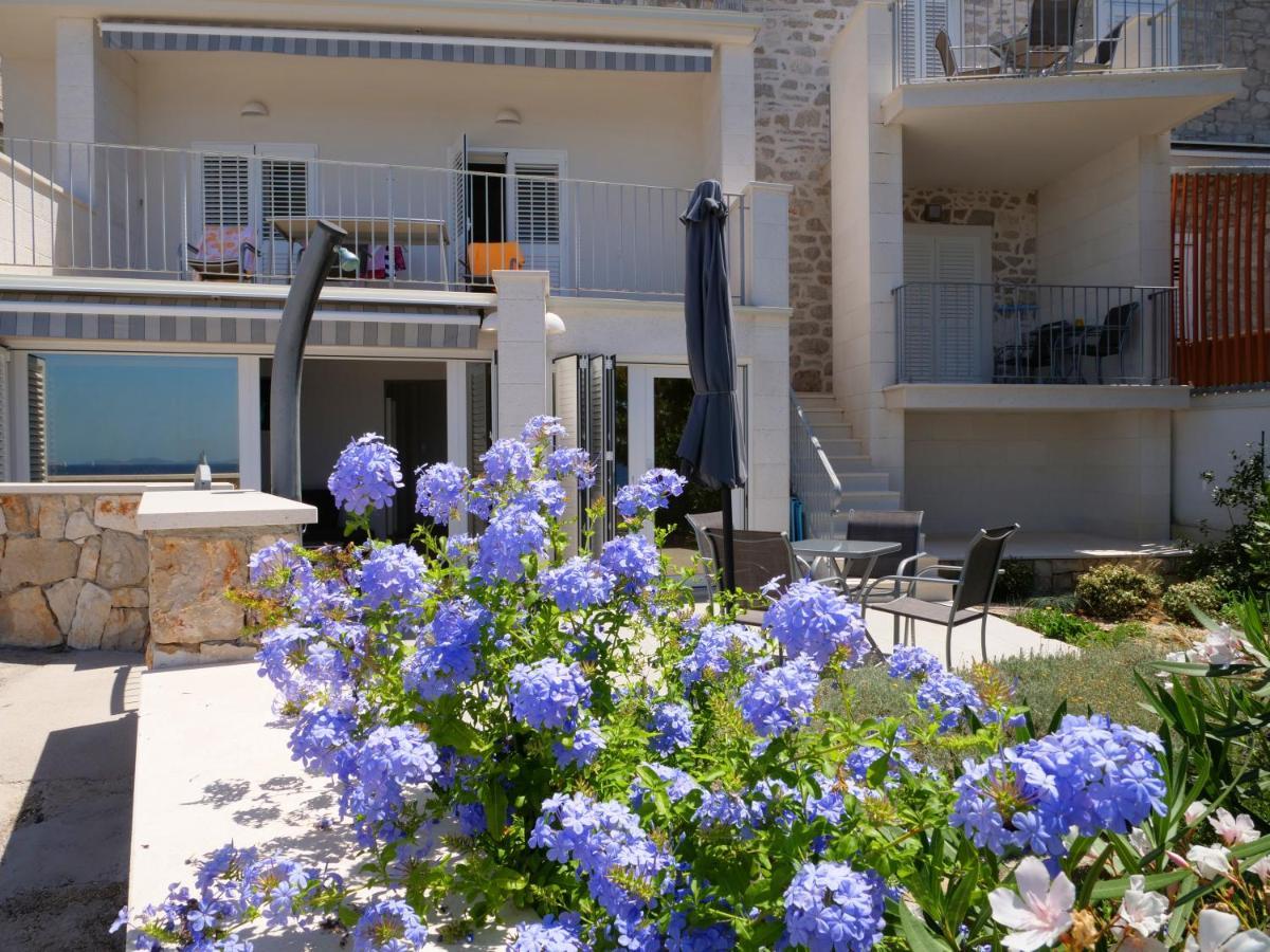 Apartmani Smilja Primosten Exterior photo