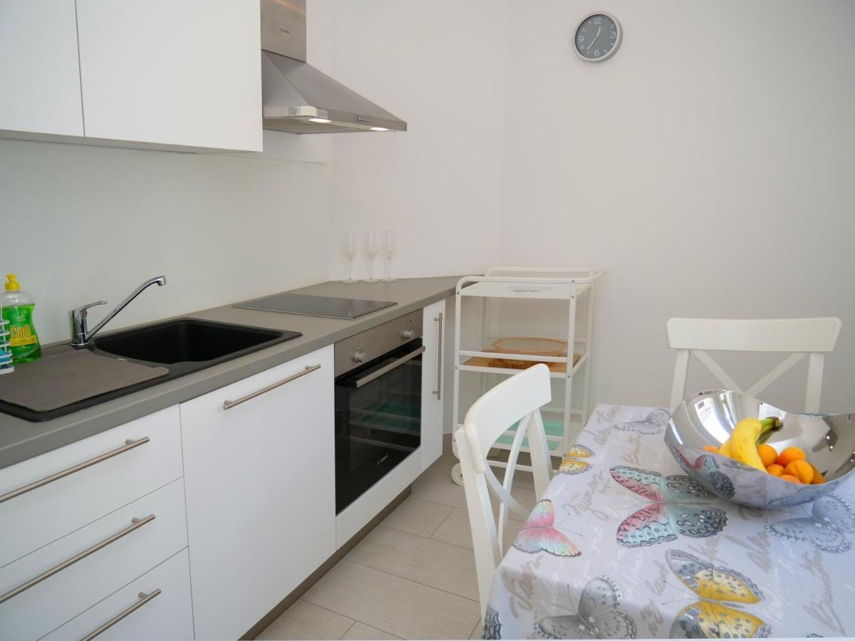 Apartmani Smilja Primosten Exterior photo