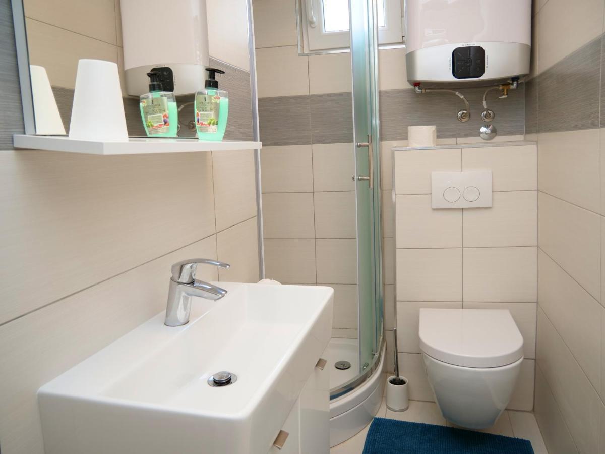 Apartmani Smilja Primosten Exterior photo