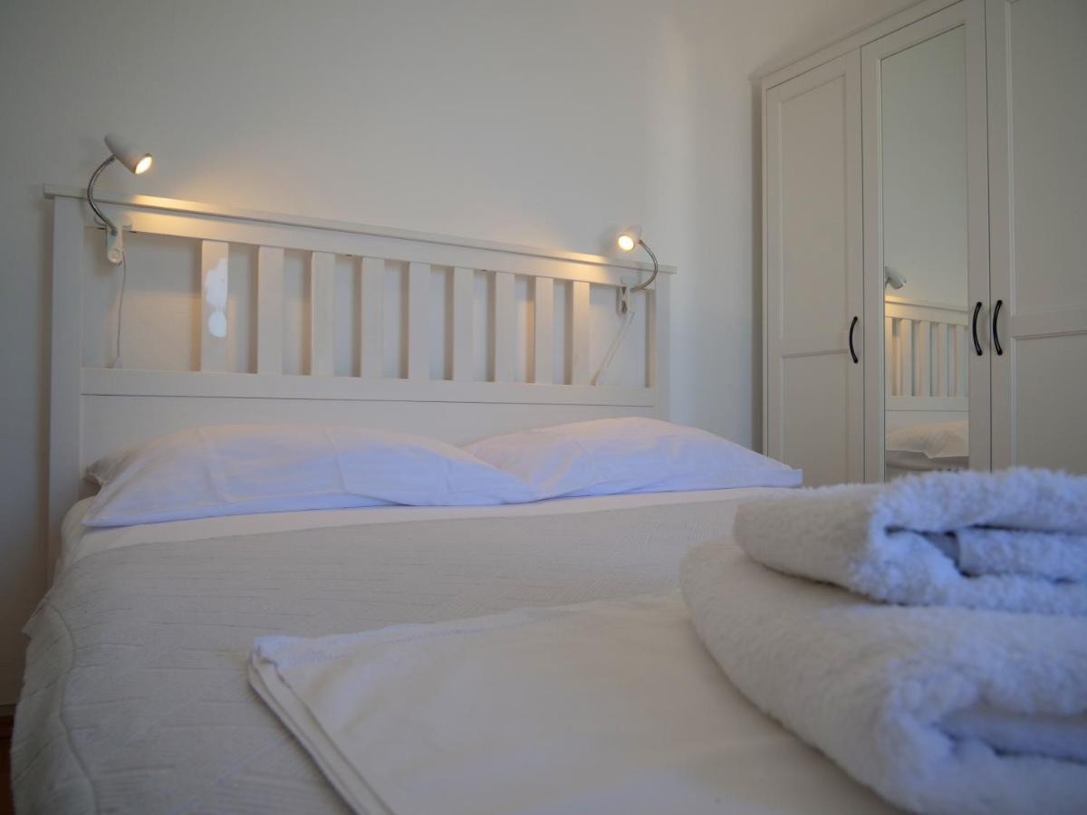 Apartmani Smilja Primosten Exterior photo